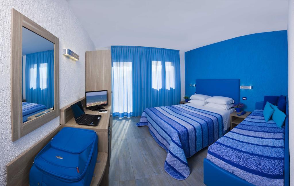 Hotel Napoleon Pesaro Camera foto