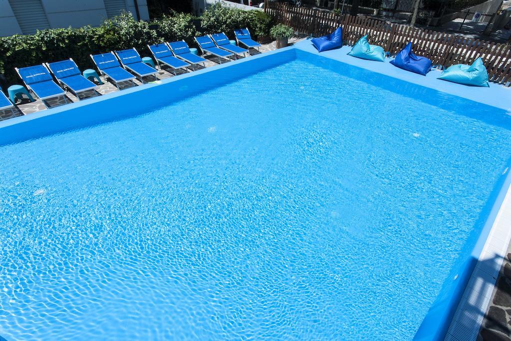 Hotel Napoleon Pesaro Esterno foto